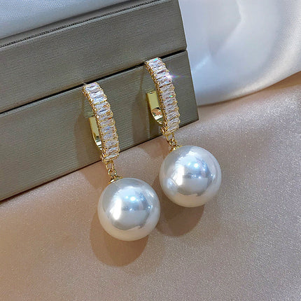 New Fashion Oversized White Pearl Drop