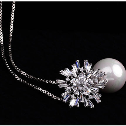 Pearl zircon necklace