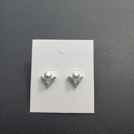 V-shaped triangle earrings