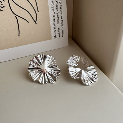 S925 Sterling Silver Heavy-duty Texture Large Flower Earrings