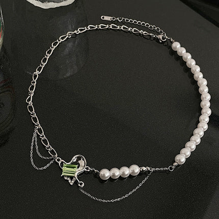 Heart-shaped Multi-part Pearl Necklace