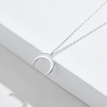 Simple Moon Pendant Sterling Silver Clavicle Chain