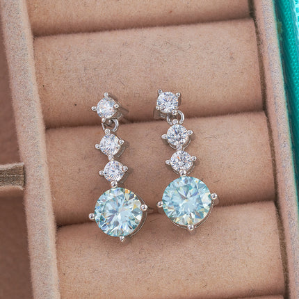 Fashion Stud Earrings Female Color Moissanite