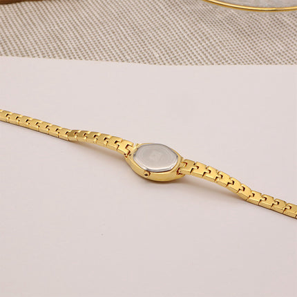 Women's Fashion Alluvial Gold Vintage Pineapple Pattern Watch